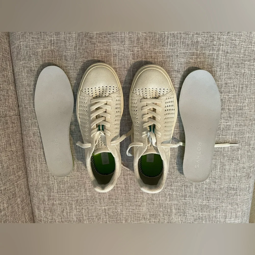 Rothy’s RS02 Sneaker - Courtside White with green accents - Picture 5 of 7